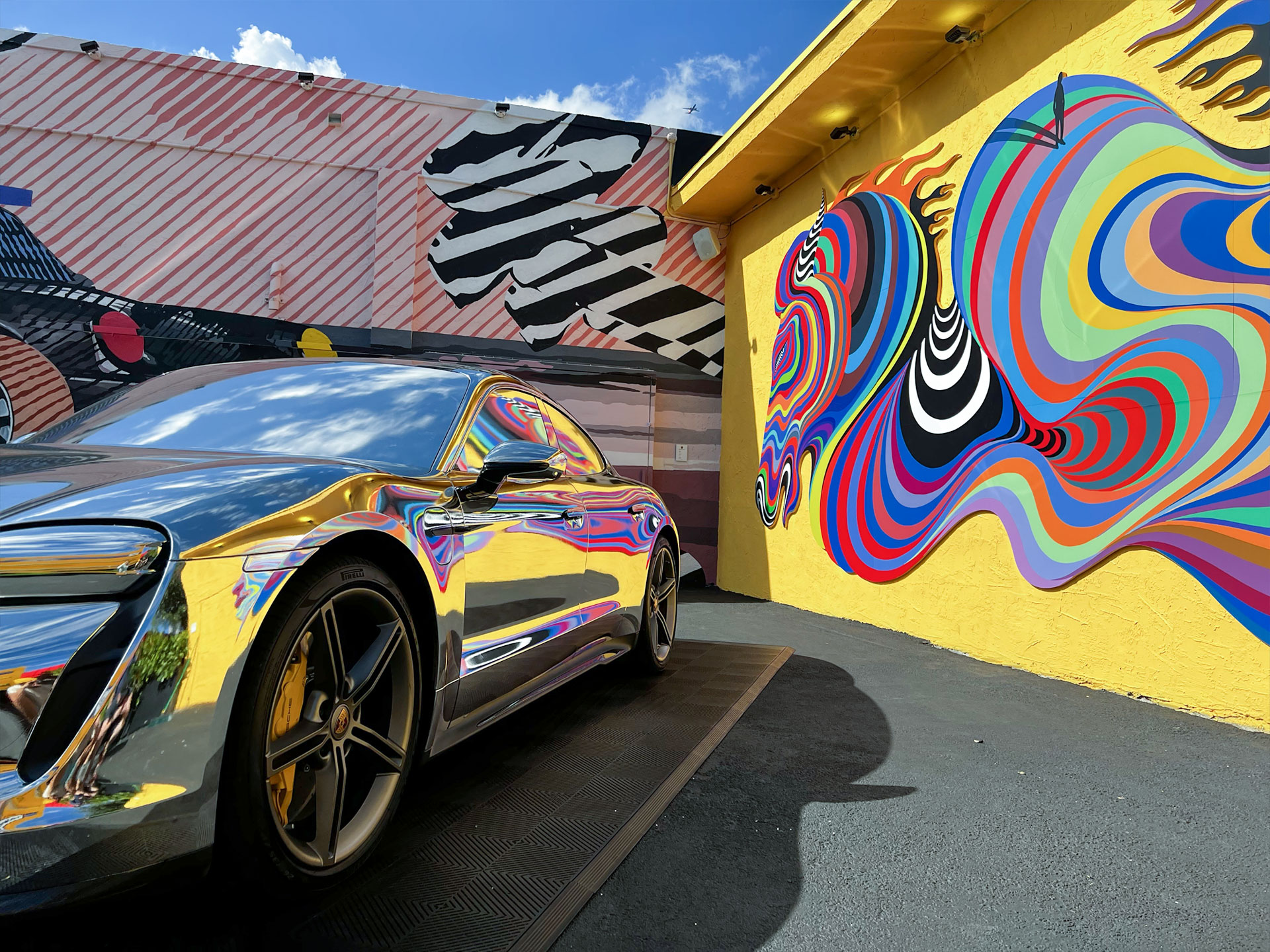 porscheArtPark_ComparePhoto