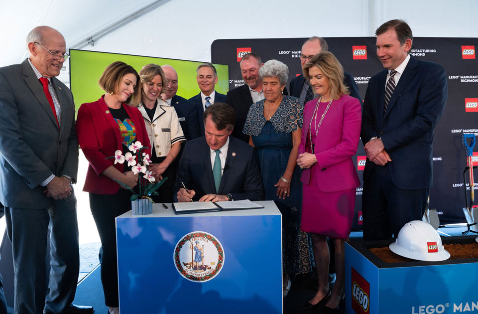 LEG_GB_BillSigning2